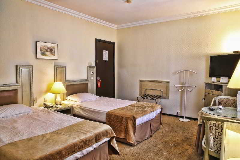Guenes Hotel Merter Isztambul Kültér fotó
