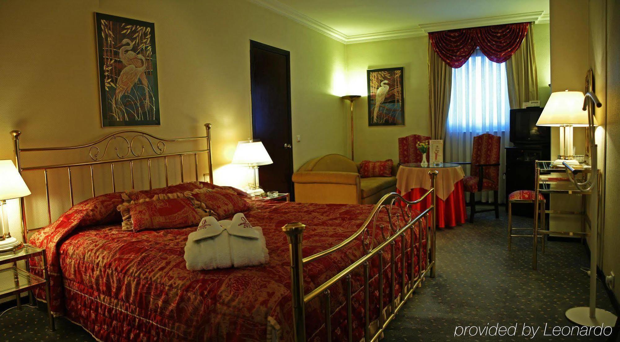 Guenes Hotel Merter Isztambul Szoba fotó