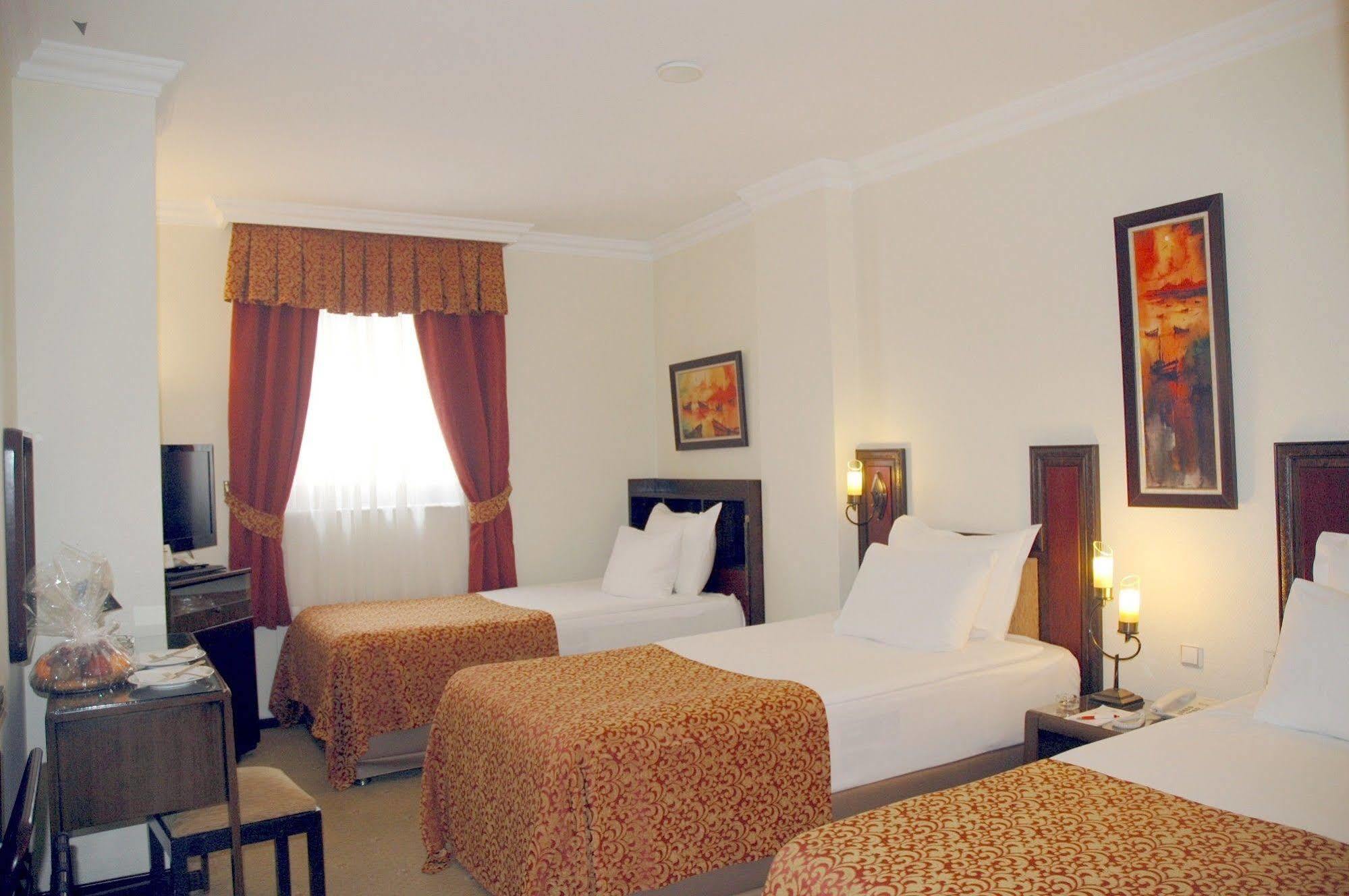 Guenes Hotel Merter Isztambul Kültér fotó