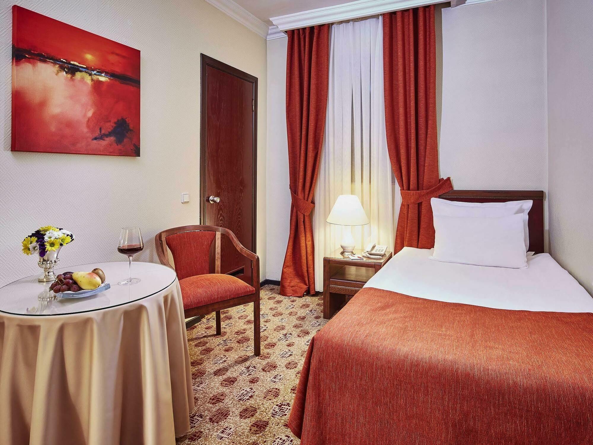 Guenes Hotel Merter Isztambul Kültér fotó